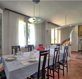 3 bedroom villa with pool and tennis court near Florence, sleeps 6